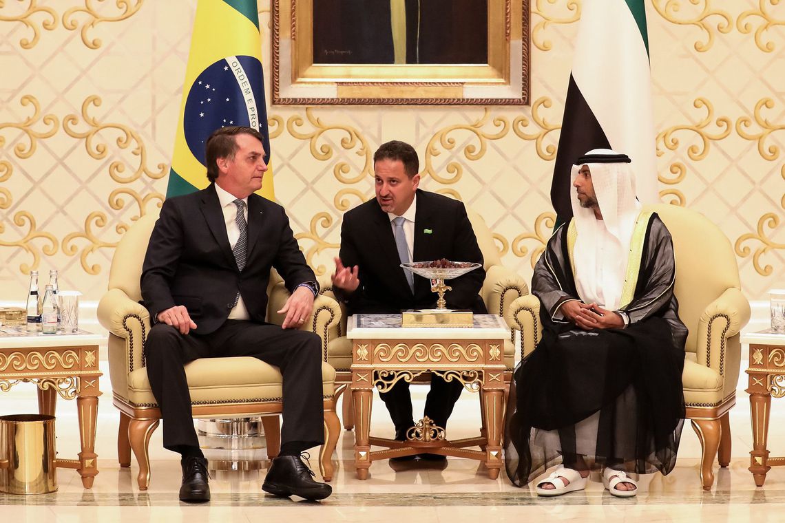 Presidente chegou a Abu Dubai neste sábado 