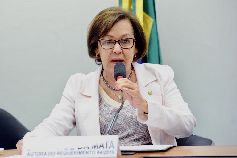 Deputada federal Lídice da Mata pode concorrer à sucessão municipal, se o PSB não conseguir filiar Guilherme Bellintani Deputada federal Lídice da Mata pode concorrer à sucessão municipal, se o PSB não conseguir filiar Guilherme Bellintani