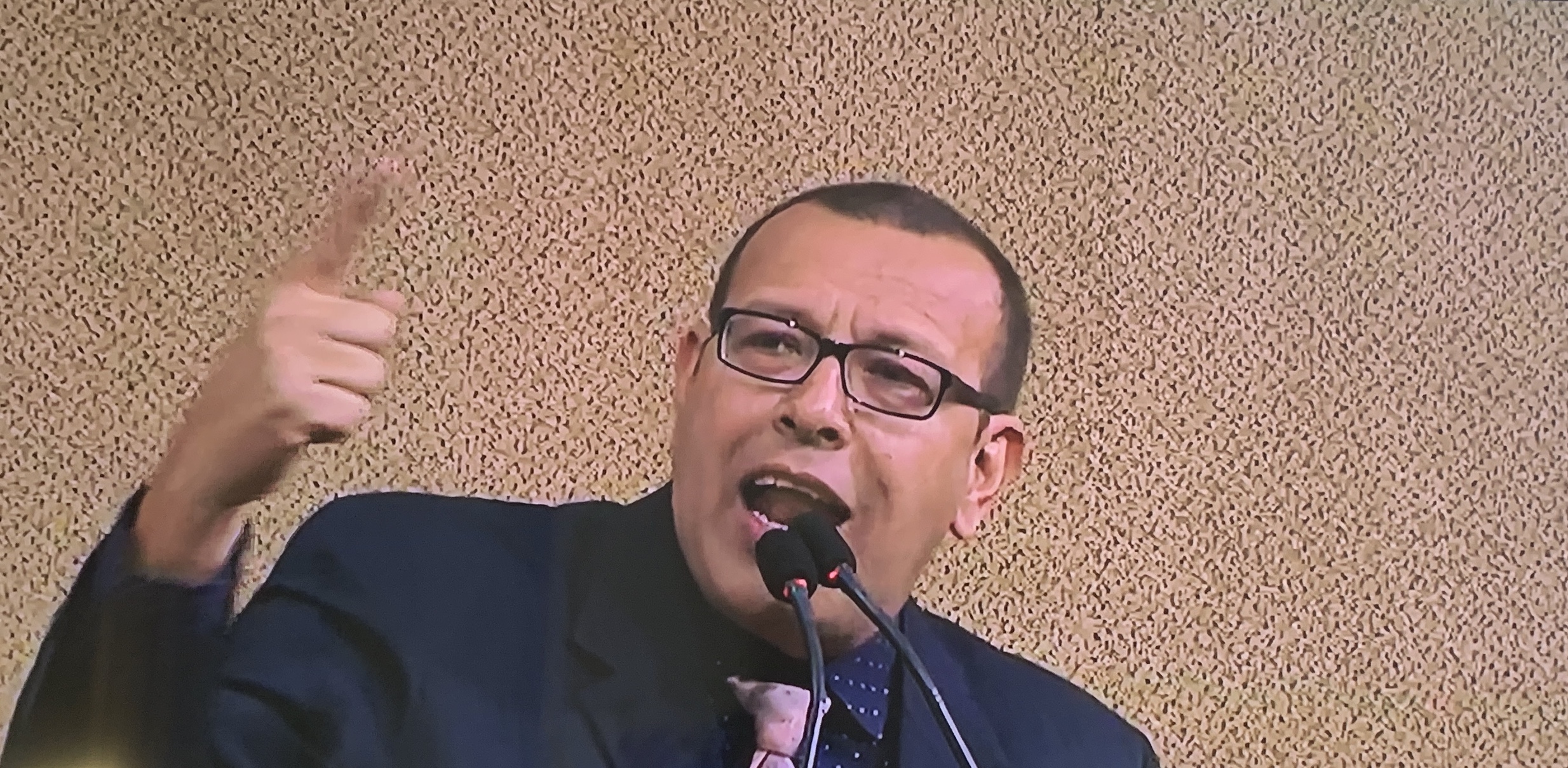 Prisco durante discurso contra governo estadual na última terça (22)