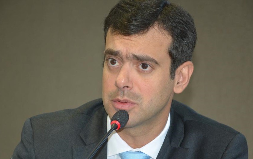 Segundo o parlamentar, a concessionária deixou de fazer investimentos que estavam previstos em contrato Segundo o parlamentar, a concessionária deixou de fazer investimentos que estavam previstos em contrato