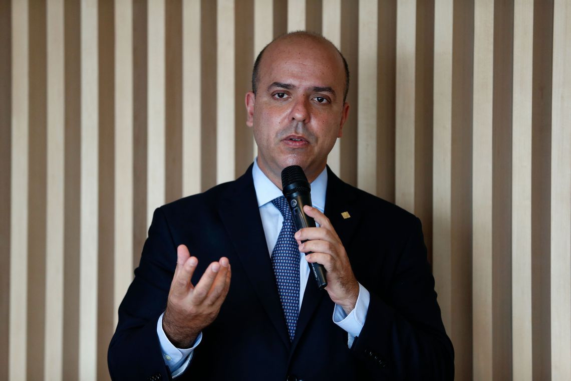 Carlos da Costa é secretário de Produtividade, Emprego e Competitividade