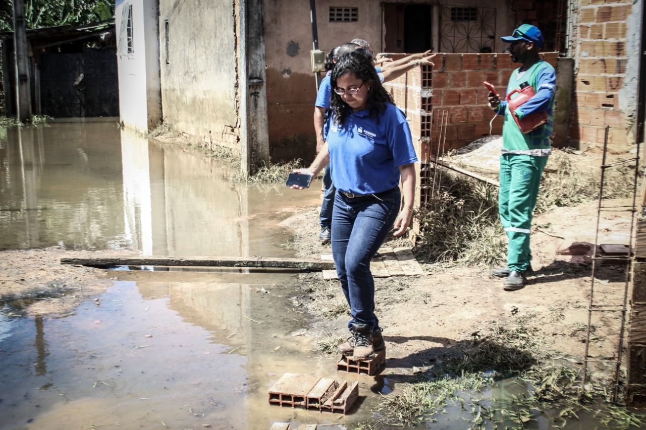 Ana Paula Matos ressaltou o empenho da gestão municipal em minimizar os danos causados pelas chuvas.