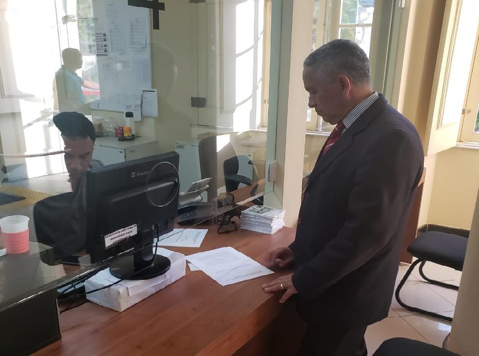 Conforme Téo Senna, moradores do Resgate estão inconformados com o descaso da Embasa na localidade   