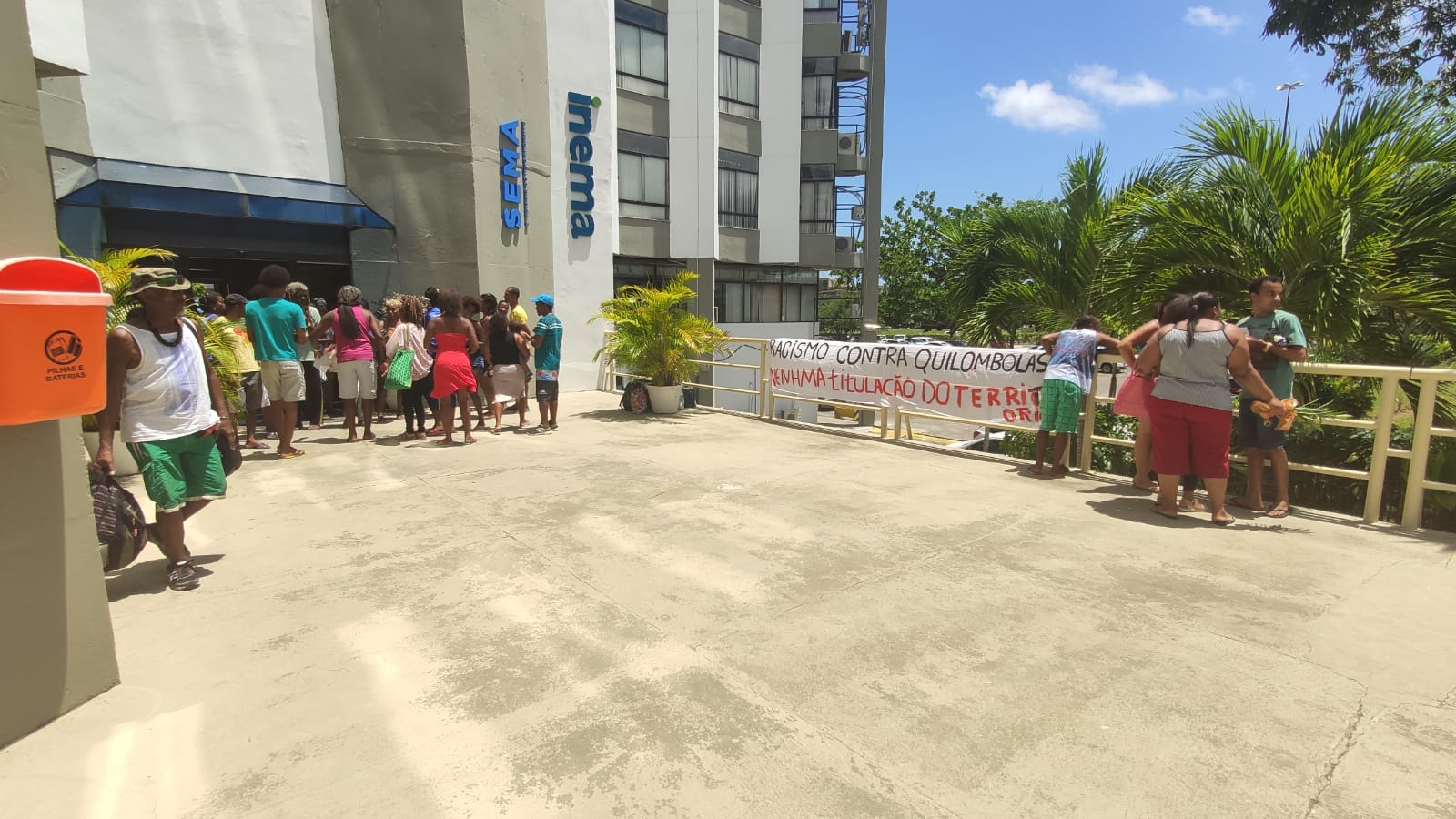 Imagem de Manifestantes de grupo pesqueiro invadem sede do Inema e polícia é acionada