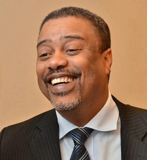 Lançamento acontece no dia 28 de novembro na Escola de Administração da UFBA Lançamento acontece no dia 28 de novembro na Escola de Administração da UFBA