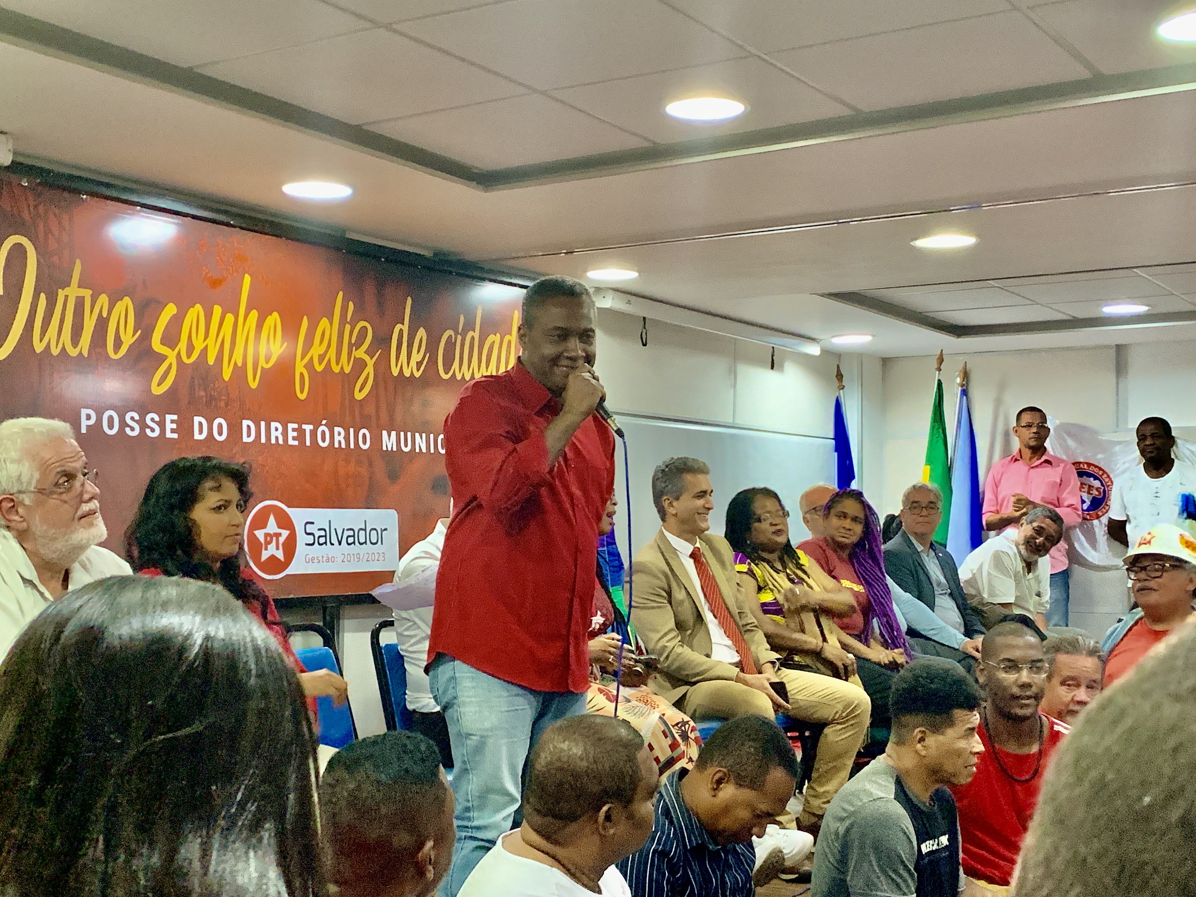 Imagem de Pressão pode obrigar PT a fazer prévias para escolha de candidato em Salvador