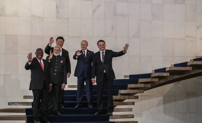 Presidente dos países do Brics (Brasil, Rússia, Índia, China e África do Sul) durante encontro em Brasília 