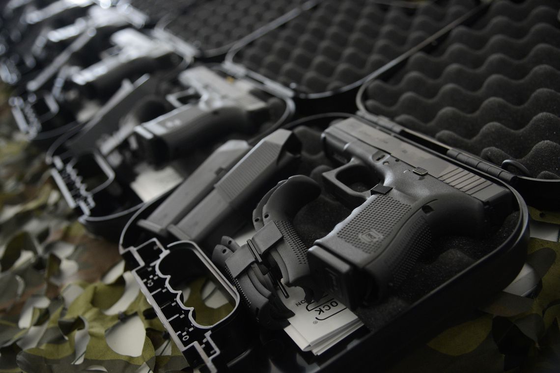 Imagem de Adolescente com arma e facão ataca alunos em escola de MG; dois são feridos