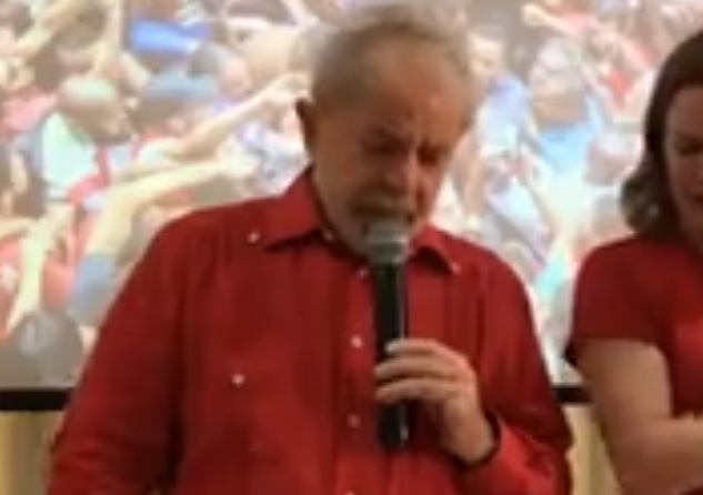 Ex-presidente Lula em discurso no Encontro Estadual do PT Ex-presidente Lula em discurso no Encontro Estadual do PT