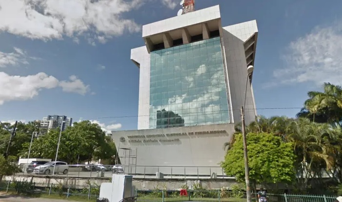 O Tribunal Regional Eleitoral de Pernambuco O Tribunal Regional Eleitoral de Pernambuco