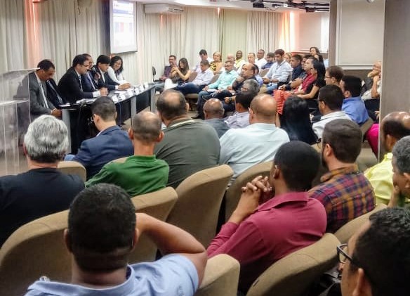 Evento segue até quarta-feira (4) e vai discutir estratégias para otimizar os serviços de habilitação e veículos