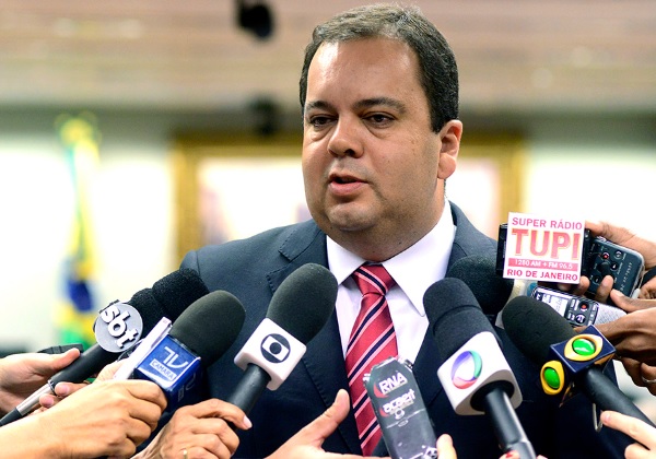 O deputado Elmar Nascimento O deputado Elmar Nascimento