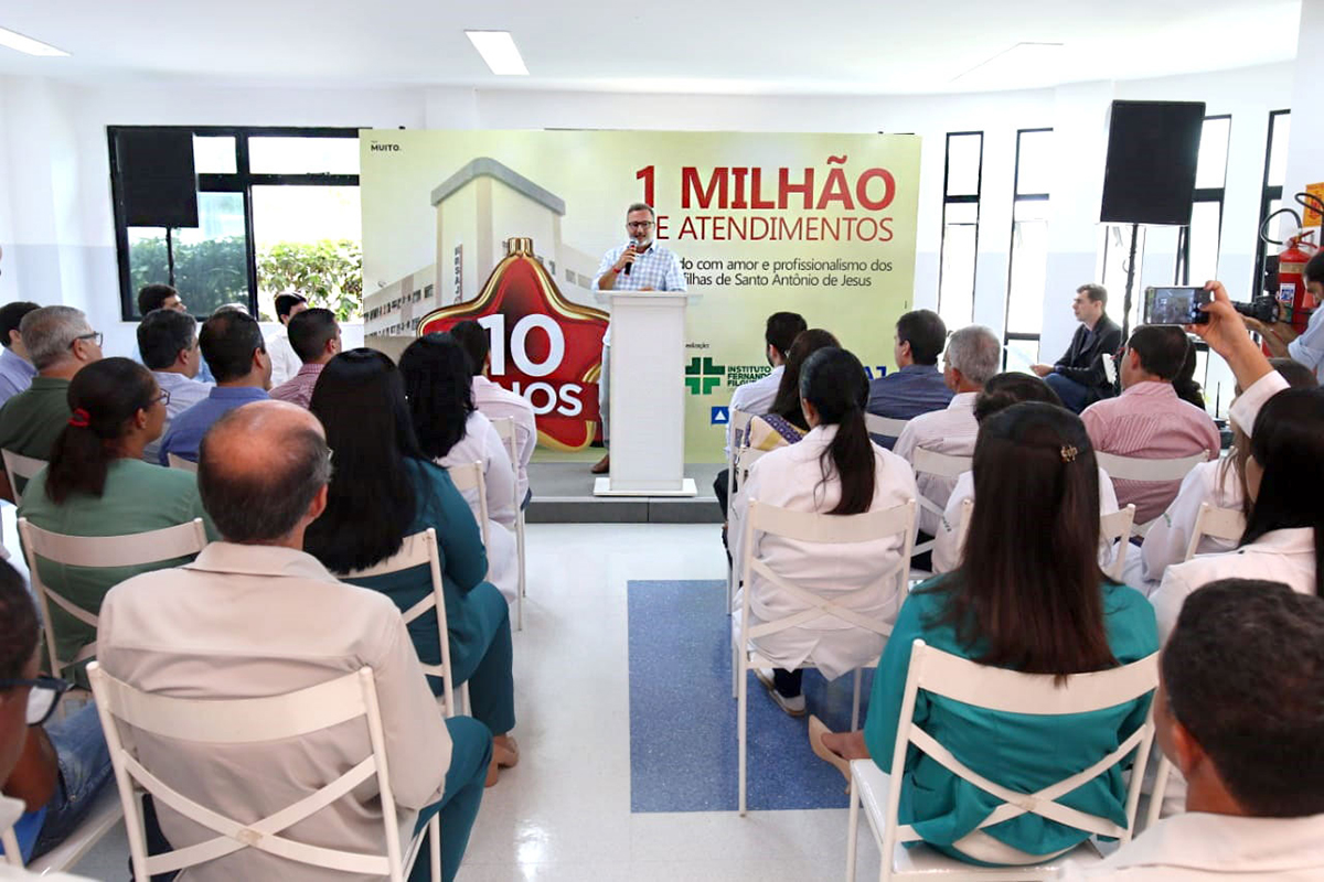 O secretário da Saúde do Estado da Bahia, Fábio Vilas-Boas no Hospital Regional de Santo Antônio de Jesus