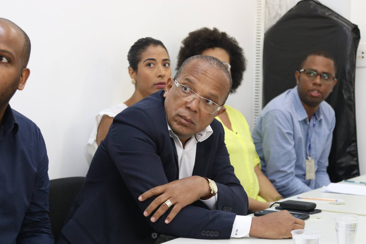 Segundo Suíca, o ex-secretário foi demitido porque o clima ficou tenso no Planalto e juristas, políticos e famosos repercutiram o caso