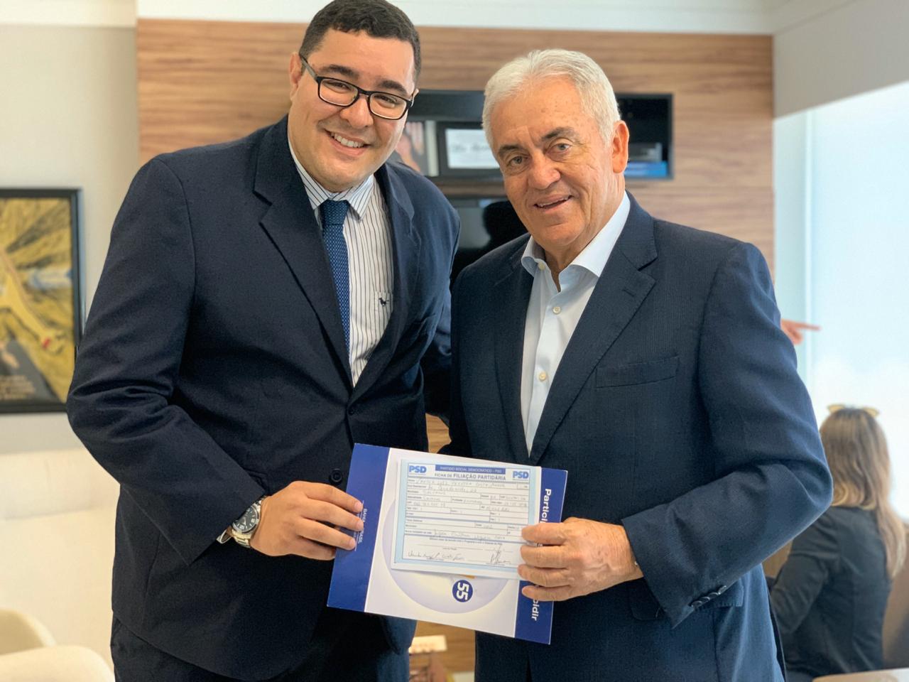  O pré-candidato é autor de diversas obras jurídicas