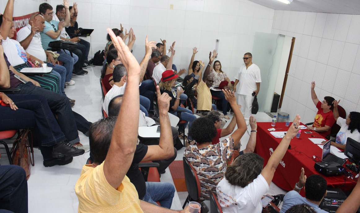 Assembleia aprovou paralisação de três dias, a partir da próxima terça-feira (04)