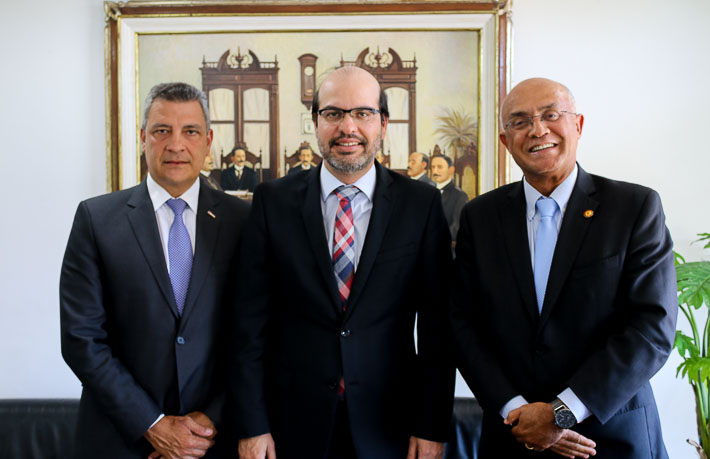  Gildásio Penedo Filho, Marcus Presídio e Inaldo da Paixão foram reeleitos em votação realizada no dia 17 de dezembro 