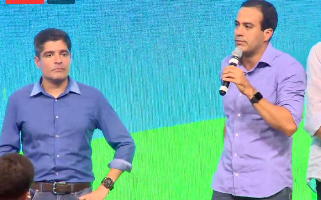 Neto e Bruno em ato que oficializou o segundo como candidato do primeiro à sucessão em Salvador