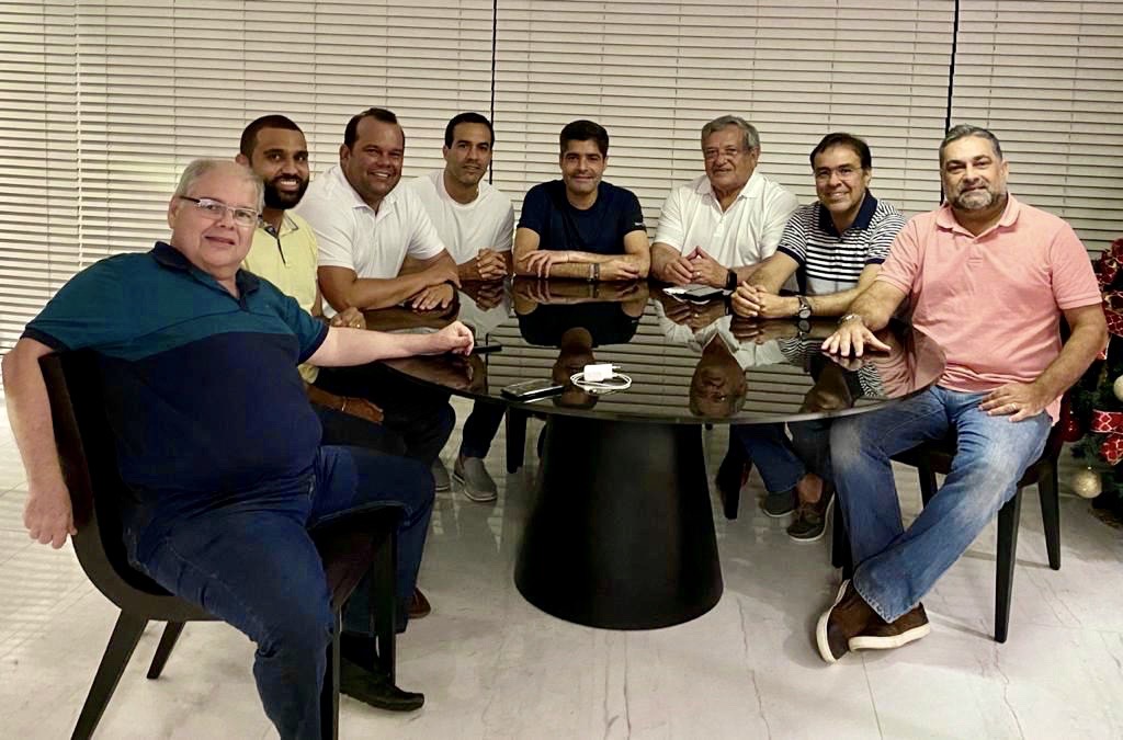 Bloco confirmou presença no evento desta segunda Bloco confirmou presença no evento desta segunda