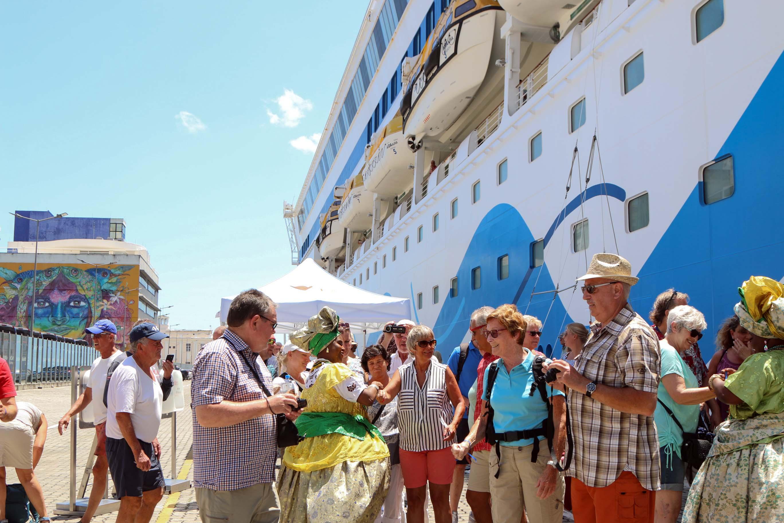 Porto de Salvador deve receber 13 transatlânticos 