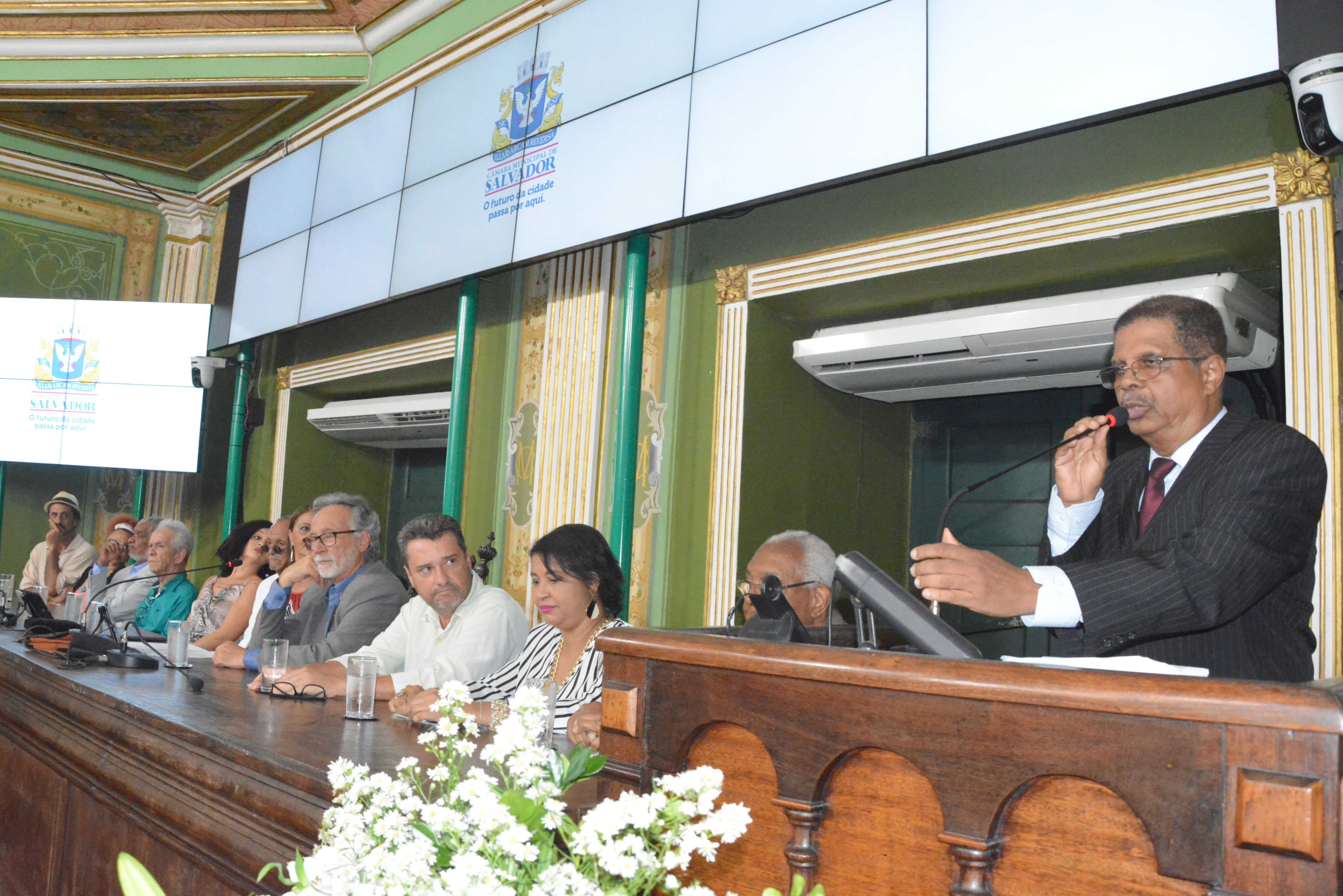 O vereador frisou que a proposta é que o estabelecimento disponibilize atendimento médico em UTI, urgência e emergência pediátrica O vereador frisou que a proposta é que o estabelecimento disponibilize atendimento médico em UTI, urgência e emergência pediátrica