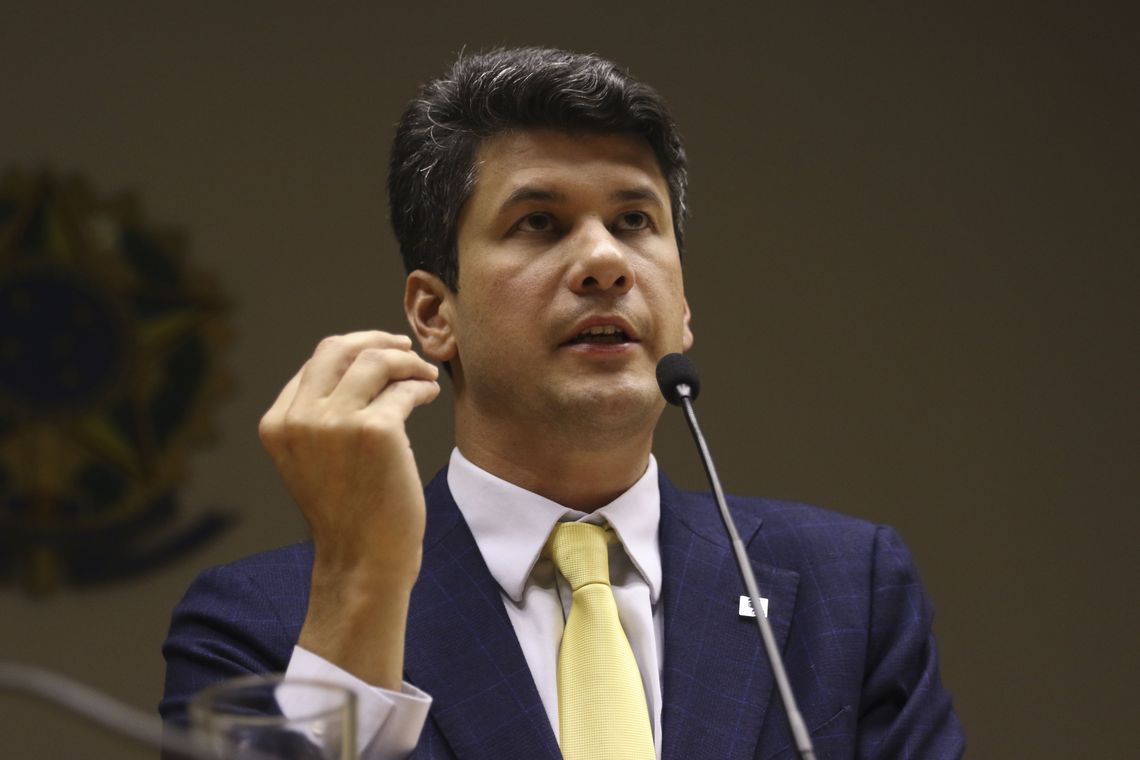 O presidente do Banco Nacional de Desenvolvimento Econômico e Social (BNDES), Gustavo Montezano, durante entrevista coletiva, no Ministério da Economia