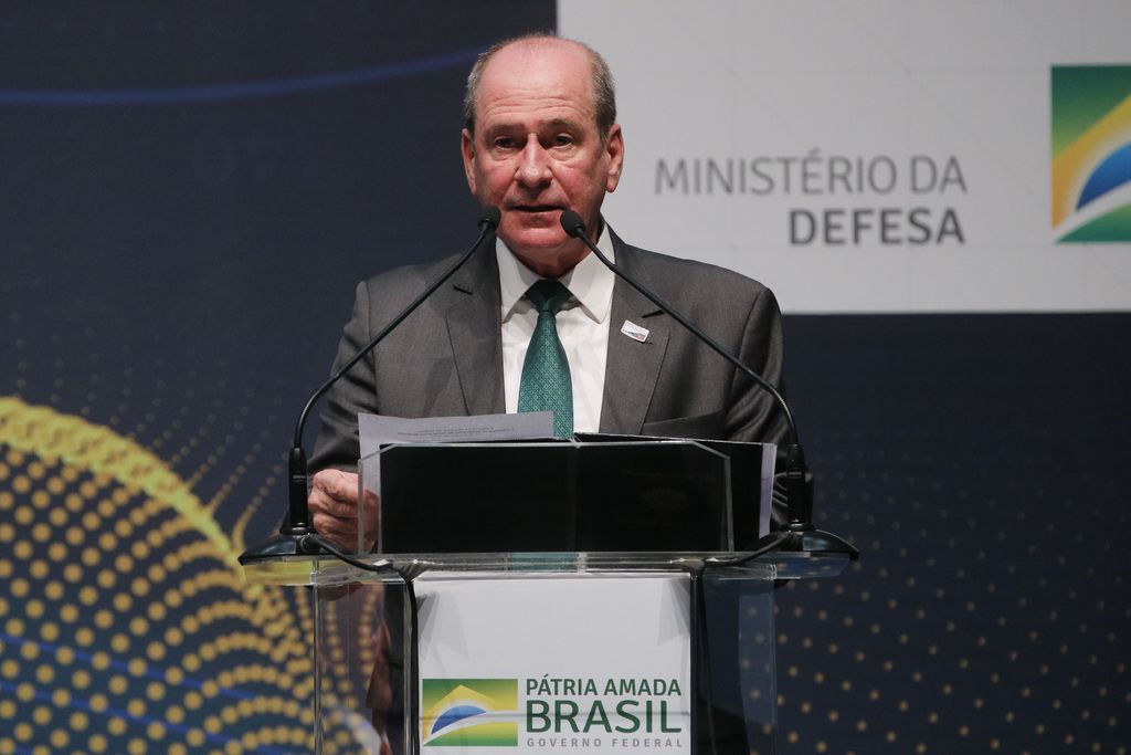 Fernando Azevedo e Silva, ministro da Defesa, 