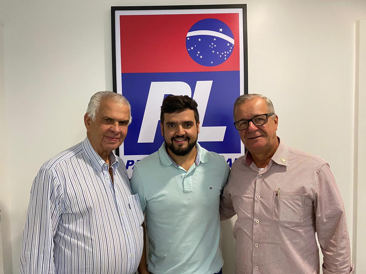 O presidente estadual do PL, José Carlos Araújo, declara apoio à pré-candidatura do empresário Valderico Júnior a prefeito de Ilhéus 