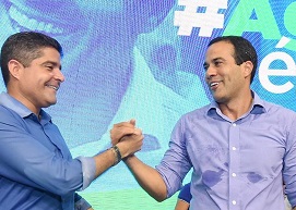 Além de Neto e Bruno, candidatos como Bacelar e Olívia Santana, ligados a Rui Costa, devem aproveitar mais o cortejo Além de Neto e Bruno, candidatos como Bacelar e Olívia Santana, ligados a Rui Costa, devem aproveitar mais o cortejo