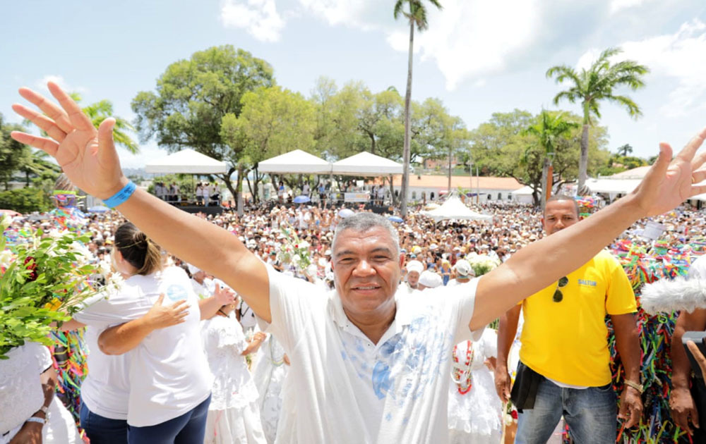 O deputado federal Valmir Assunção (PT-BA) na festa do Bonfim O deputado federal Valmir Assunção (PT-BA) na festa do Bonfim