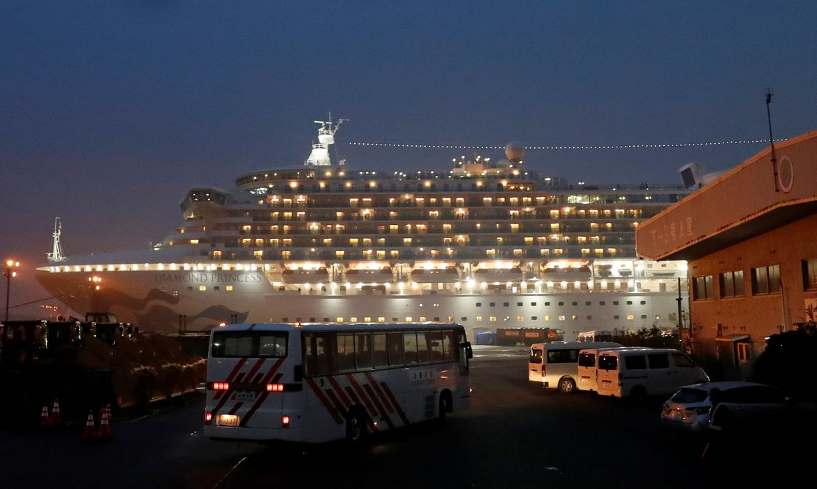 Imagem de Dois passageiros do Diamond Princess morrem devido ao novo coronavírus