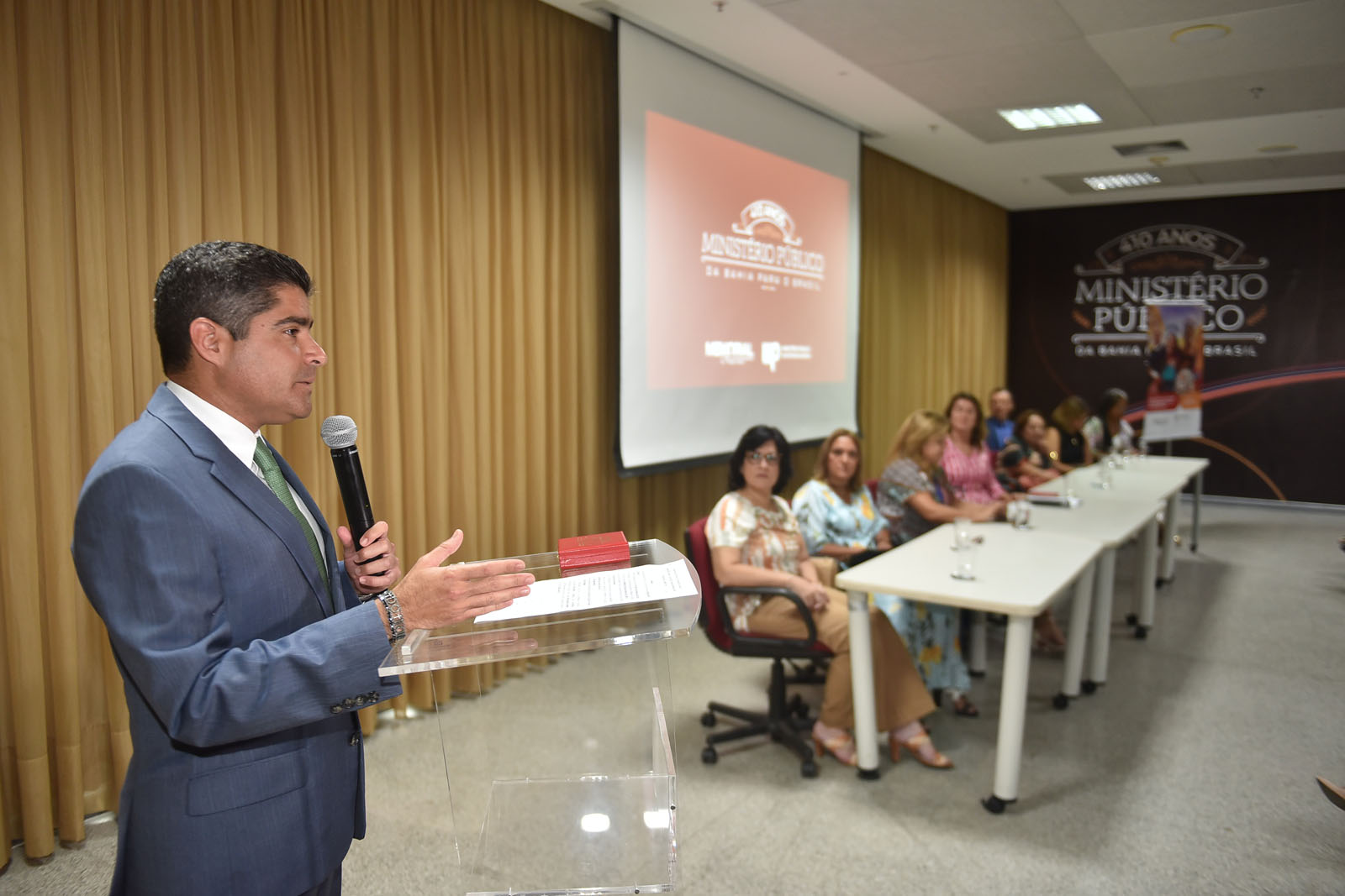 Segundo Neto, para que a festa seja de alegria, 'precisamos estar todos irmanados' Segundo Neto, para que a festa seja de alegria, 'precisamos estar todos irmanados'
