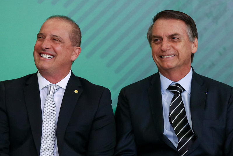 Imagem de Bolsonaro dá sobrevida a Onyx, apesar de pressões