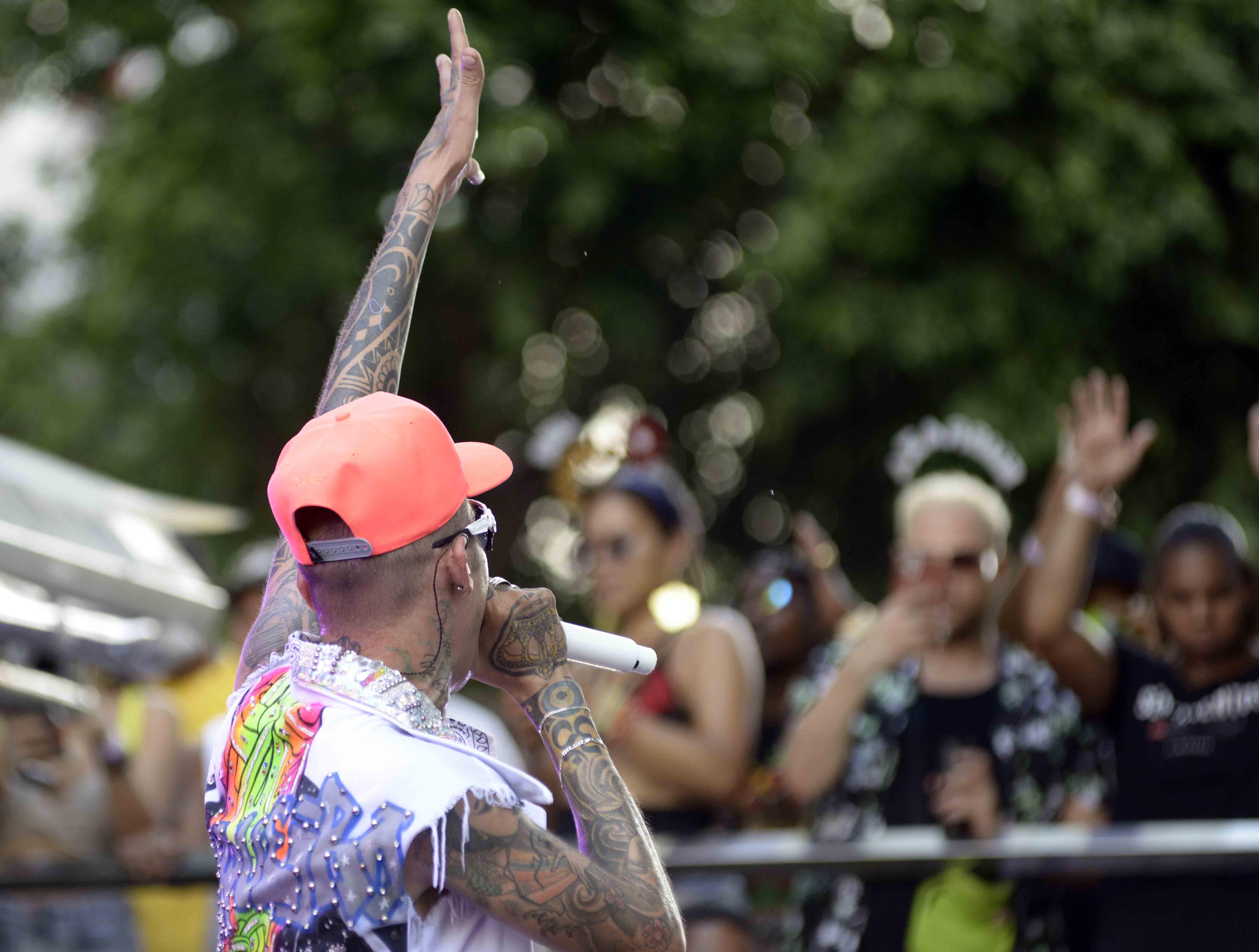 Imagem de Polícia Militar condena fala de Kannário no Campo Grande: 'Atitude irresponsável e criminosa' Imagem de Polícia Militar condena fala de Kannário no Campo Grande: 'Atitude irresponsável e criminosa'