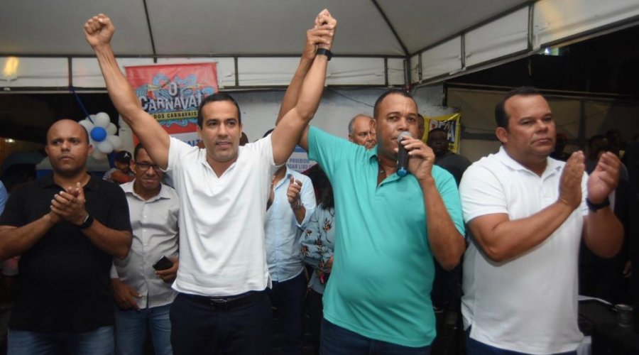 Conforme Beca, onde Geraldo for candidato estará ao seu lado Conforme Beca, onde Geraldo for candidato estará ao seu lado