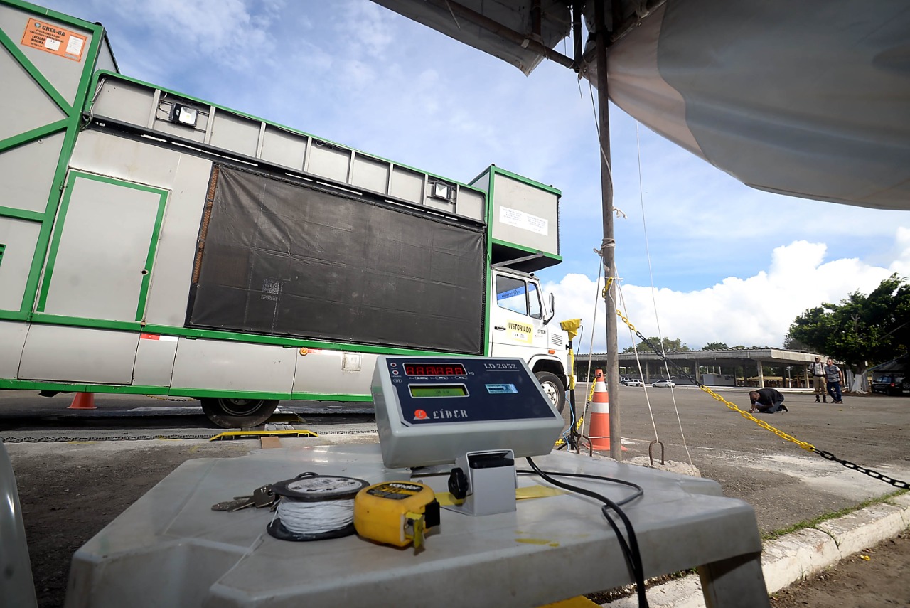 Novidade deste ano é a pesagem obrigatório de todos os tipos de veículos Novidade deste ano é a pesagem obrigatório de todos os tipos de veículos