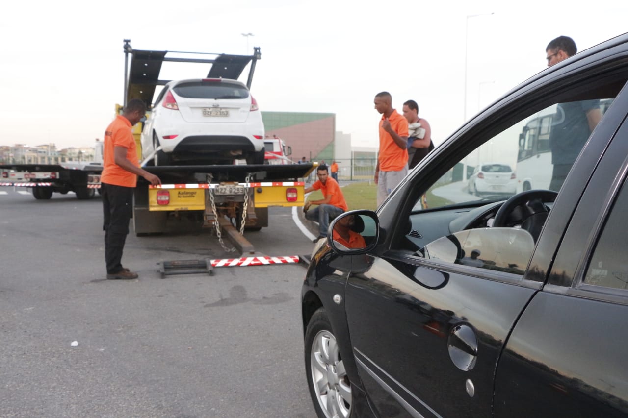 Detran removeu das vias 164 veículos envolvidos em infrações Detran removeu das vias 164 veículos envolvidos em infrações