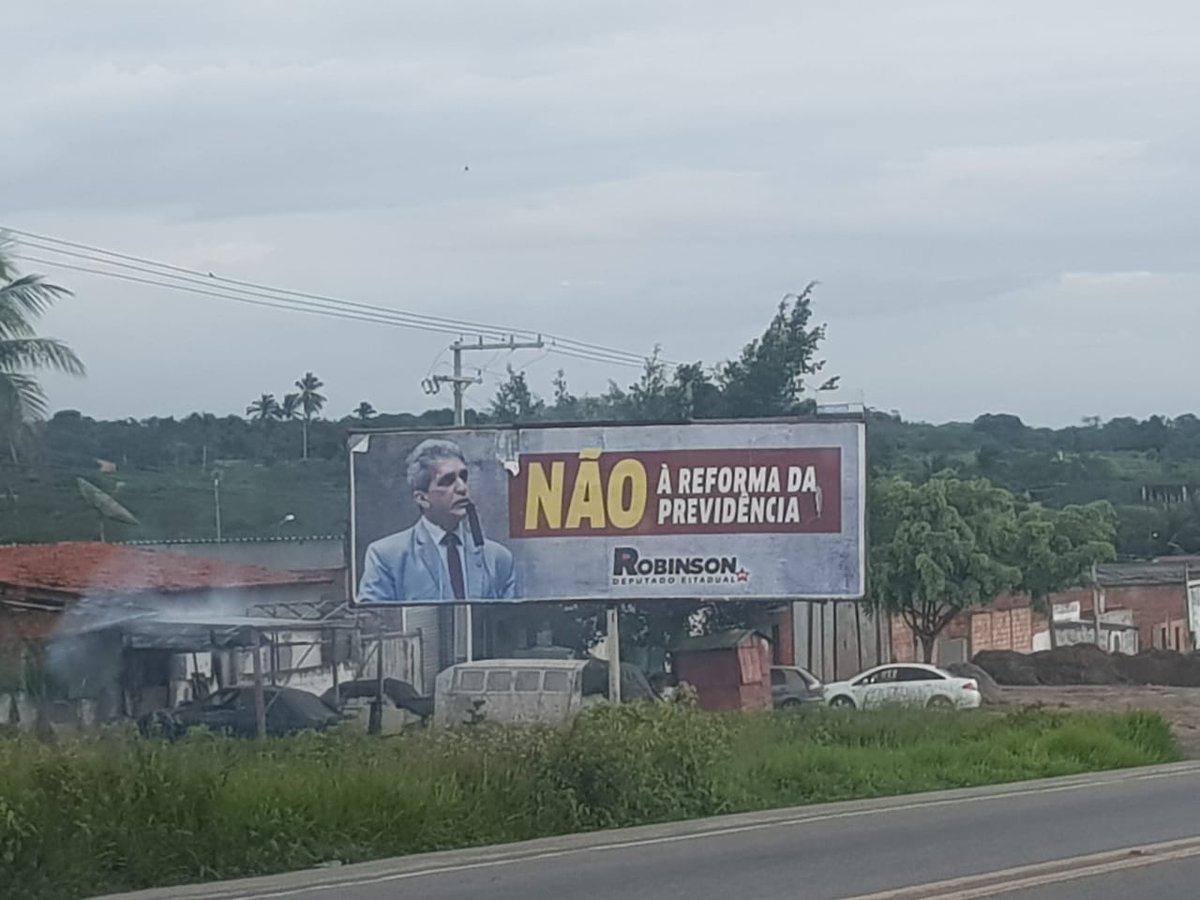 Imagem de Com voto a favor de reforma da Previdência de Rui, Robinson vira exemplo de "incoerência" na Assembleia