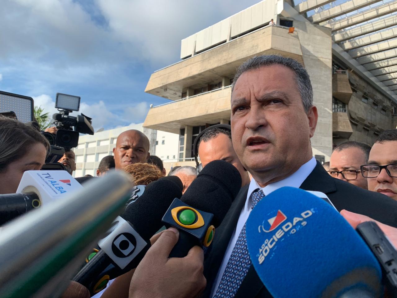 Rui Costa disse que tudo será feito dentro da lei contra servidores que invadiram a Assembleia para impedir votação da reforma