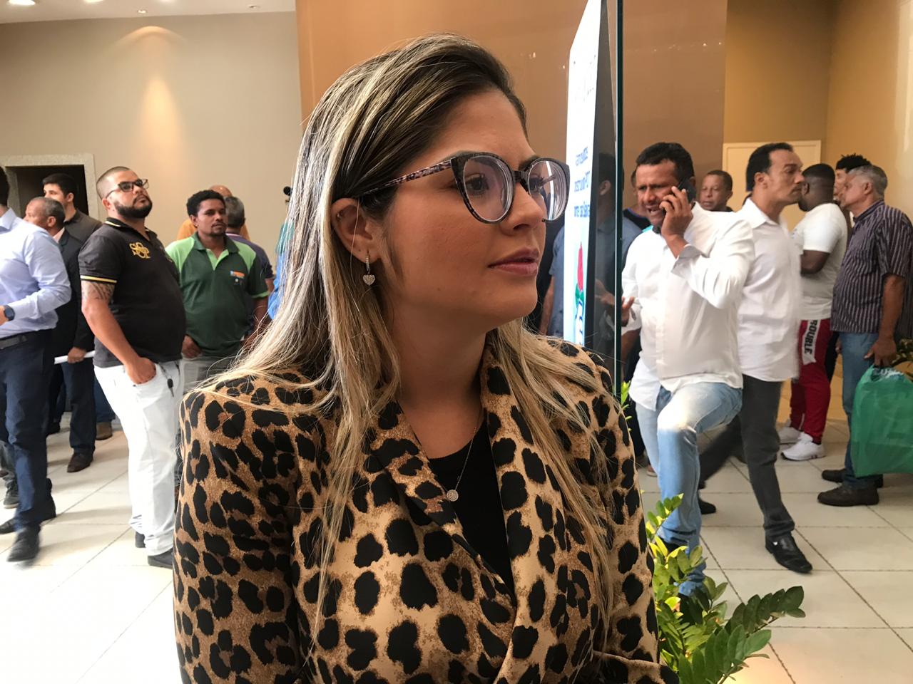 De acordo com Marcelle, os materiais plásticos estão entre os produtos mais descartados no período da folia