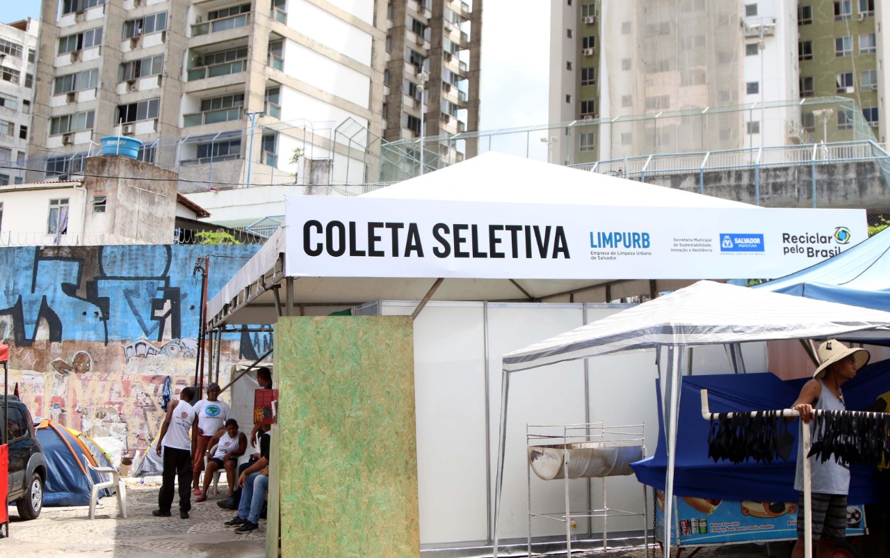 Imagem de Operação Coleta Seletiva prevê recolher 120 toneladas de material durante Carnaval Imagem de Operação Coleta Seletiva prevê recolher 120 toneladas de material durante Carnaval