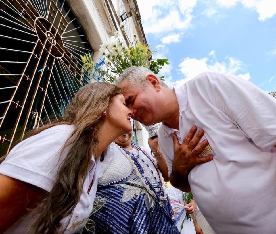 Imagem de Coronel retira pré-candidatura para apoiar esposa: ‘Nome dela está mais leve do que o meu’ Imagem de Coronel retira pré-candidatura para apoiar esposa: ‘Nome dela está mais leve do que o meu’