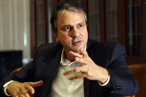 O governador do Ceará, Camilo Santana (PT)