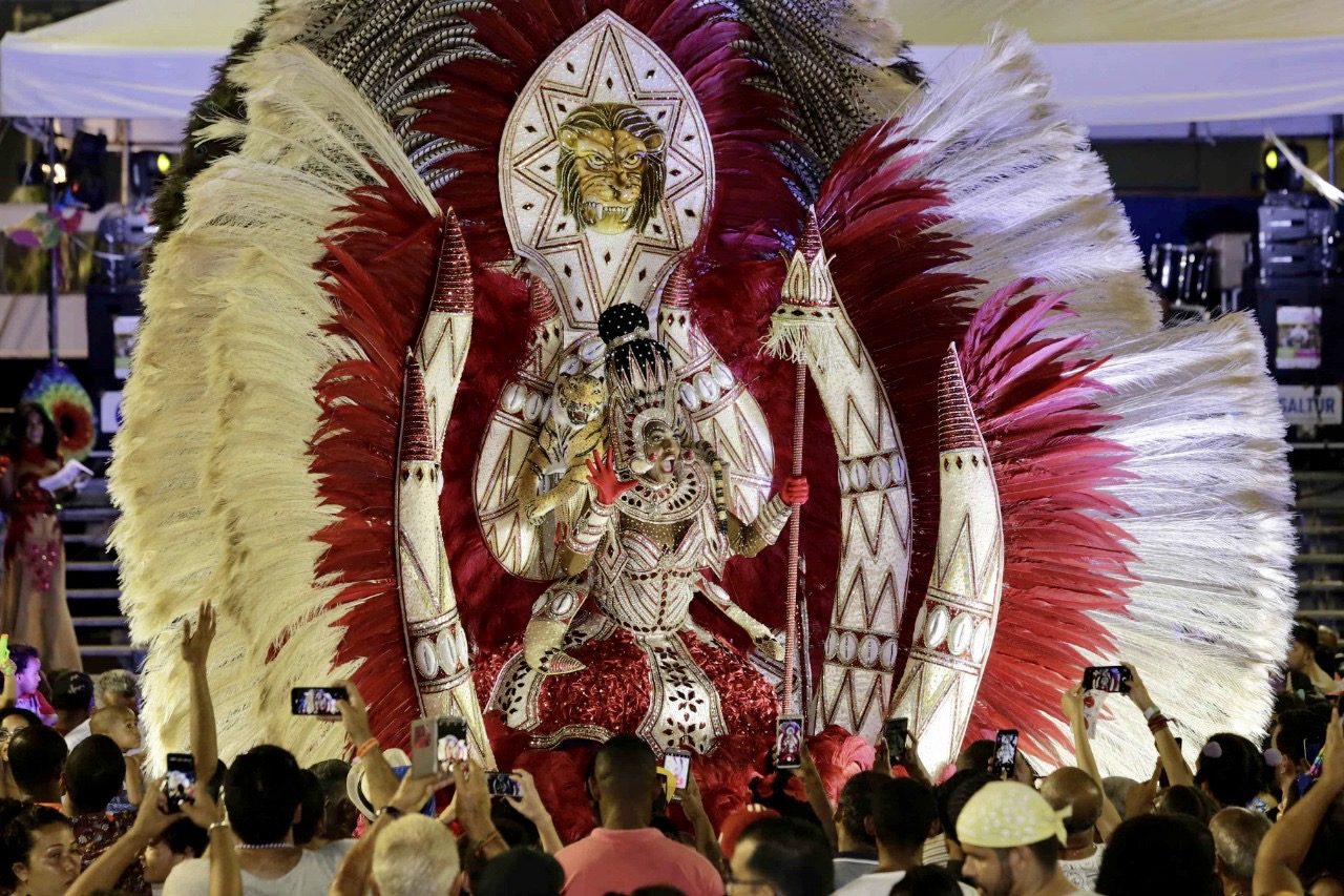 Evento terá show performático da transexual paulista Whilla White