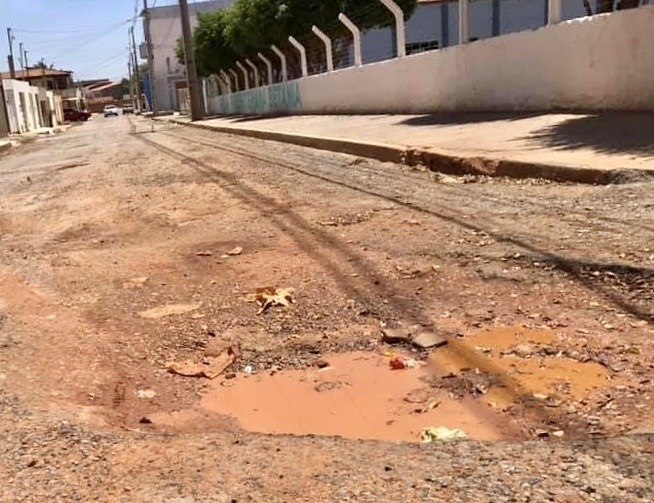 Após chuvas, vias estão em “estado péssimo de conservação”