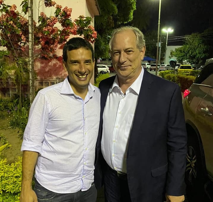 Imagem de Recém-filiado ao PDT, Prates presta 'solidariedade a Ciro e toda família' após confusão em Sobral Imagem de Recém-filiado ao PDT, Prates presta 'solidariedade a Ciro e toda família' após confusão em Sobral