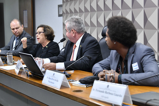 Deputada baiana é relatora do colegiado 