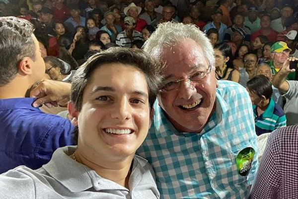 O deputado Marcelinho Veiga com o pré-candidato a prefeito de Ribeira do Pombal Zé Grilo 