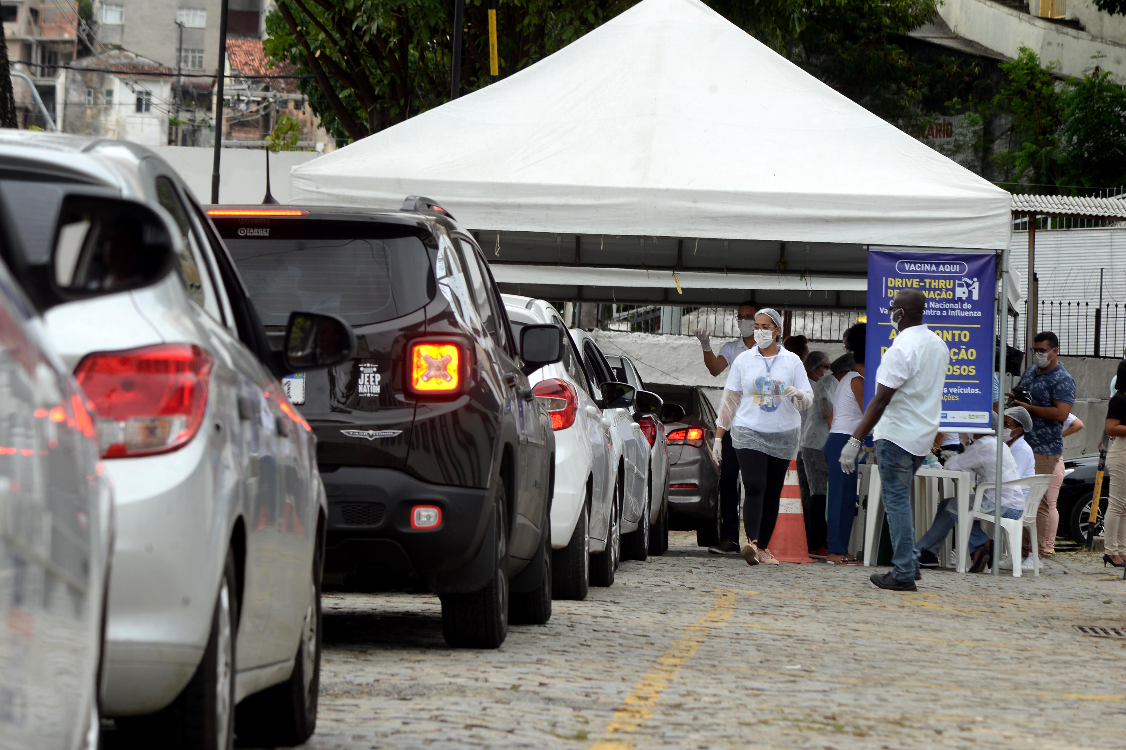 Imagem de Prefeitura de Salvador reativa drives thru para vacinarão exclusiva de gestantes e puérperas contra influenza