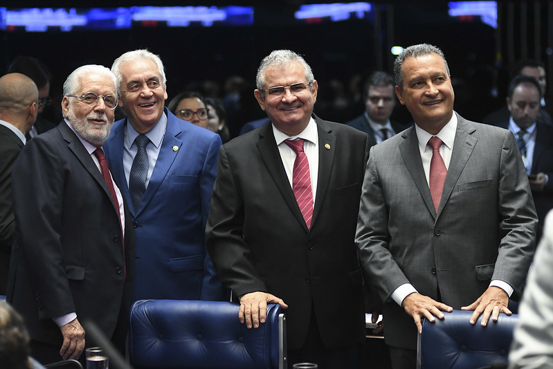 O ex-ministro confirmou que o atual conflito existente no grupo de Rui Costa ocorre pelo fato de o governador da Bahia querer disputar o Senado no lugar de Otto O ex-ministro confirmou que o atual conflito existente no grupo de Rui Costa ocorre pelo fato de o governador da Bahia querer disputar o Senado no lugar de Otto